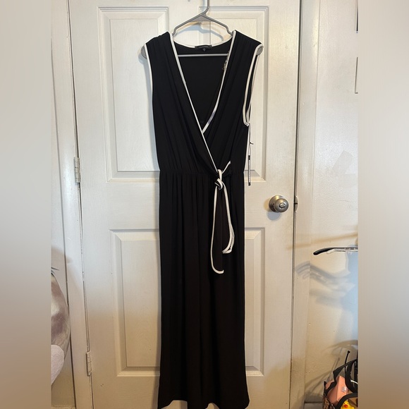 New with tags - black and white jumpsuit - Picture 1 of 4